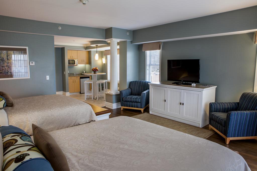 Watkins Glen Harbor Hotel Bagian luar foto